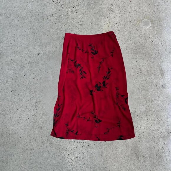 Vintage red floral maxi skirt //plus size - Picture 1 of 6